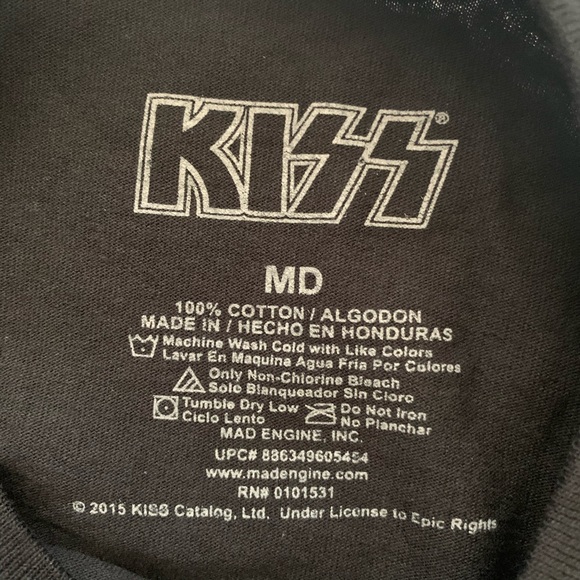 Kiss T-Shirt - Picture 4 of 10